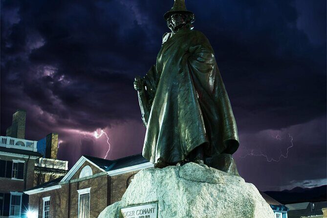 Salem Ghosts: Witches, Warlocks, & Hauntings - A Close Look at the Salem Ghosts Tour