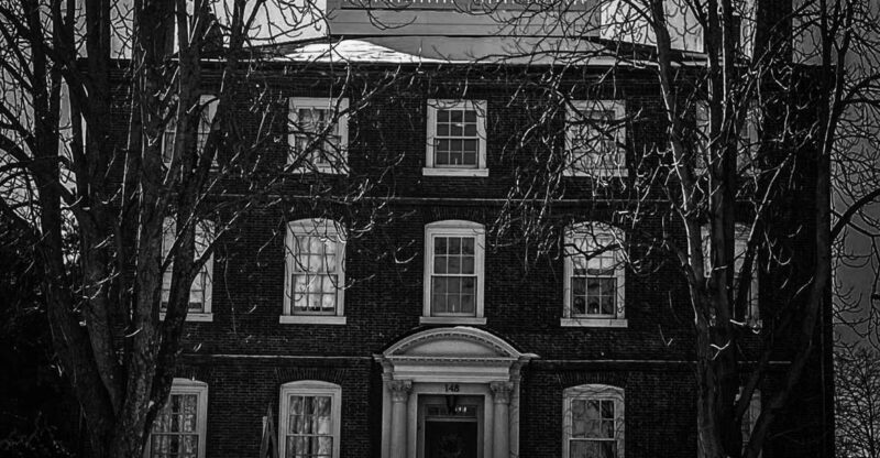 Salem, MA: Mysteries & Murder Guided Walking Tour - The Sum Up
