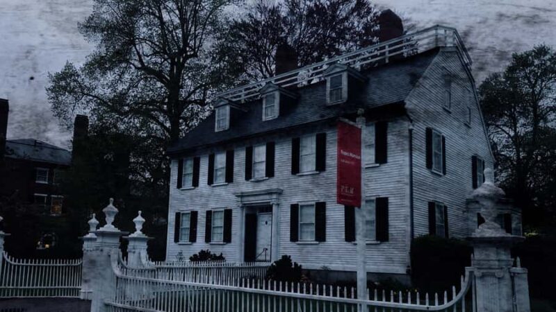 Salem, Massachusetts: Haunted Footsteps Ghost Tour - Key Points