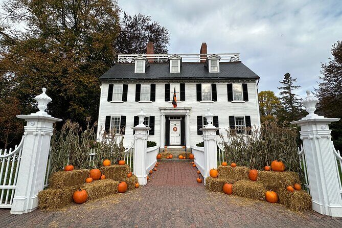 Salem Merchants and Mansions Guided Architecture Walking Tour - Key Points