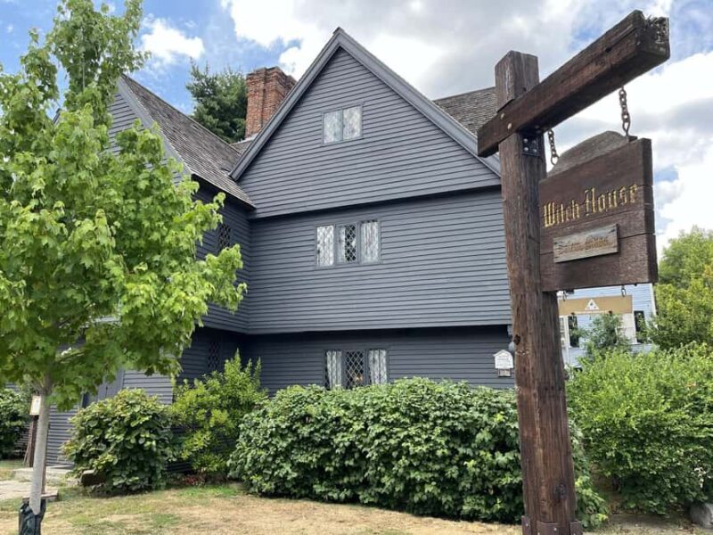 Salem Witch Tour from Boston by Train - Key Points