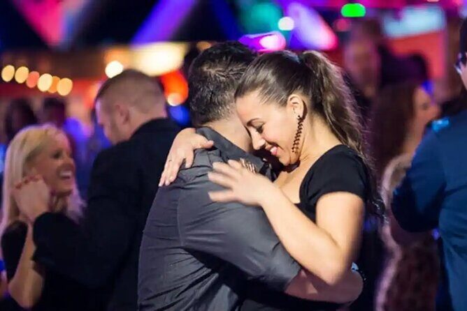 Salsa Dance Class and Nightlife Tour in San Juan - A Vibrant Night of Salsa in San Juan: Dance, Culture, and Live Music