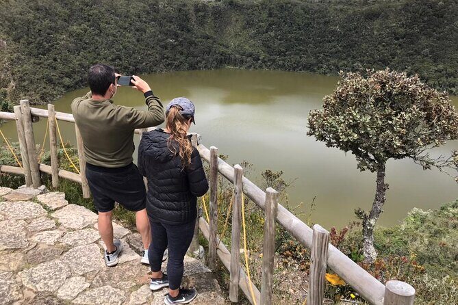 Salt Cathedral and Guatavita Lake; Visiting the Towns with breackfast and lunch. - Key Points