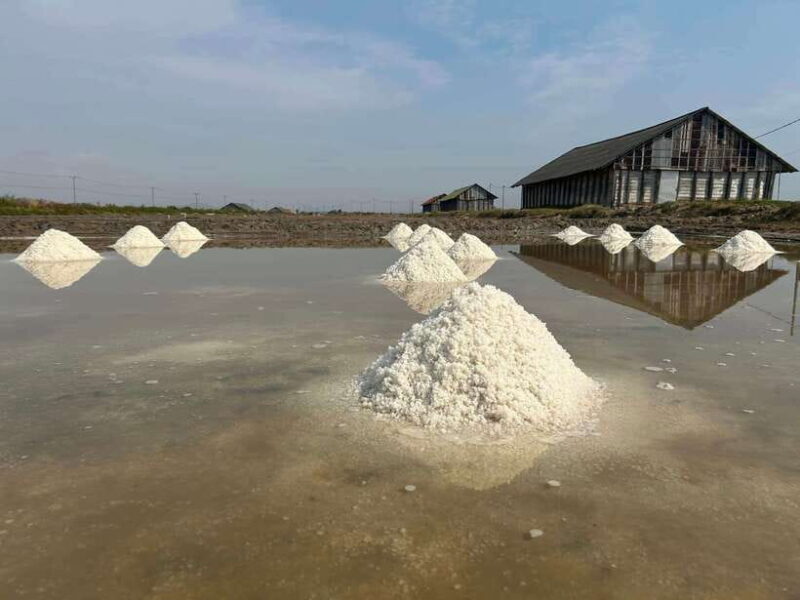 Salt Farm, Secret Lake, Secret Caves & Paper Farm - Key Points