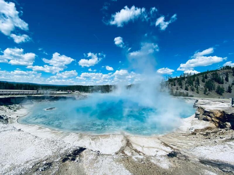 Salt Lake City: Yellowstone 3-Day Small Group Guided Trip - Yellowstone’s Eastern Wonders: From Lakes to Geysers