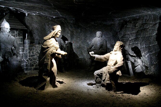 Salt Mine Wieliczka Guided Tour from Krakow - Detailed Review of the Wieliczka Salt Mine Guided Tour from Krakow