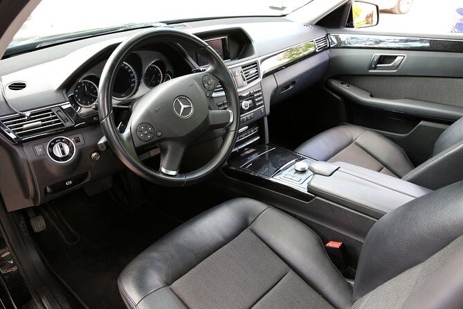 Salzburg Airport Private Arrival Transfer - Salzburg Airport Private Arrival Transfer: A Comfortable Start to Your Salzburg Visit