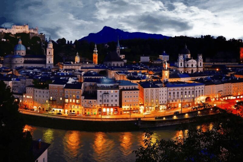 Salzburg Christmas Market and City Highlights Evening Tour - Who Will Enjoy This Tour?