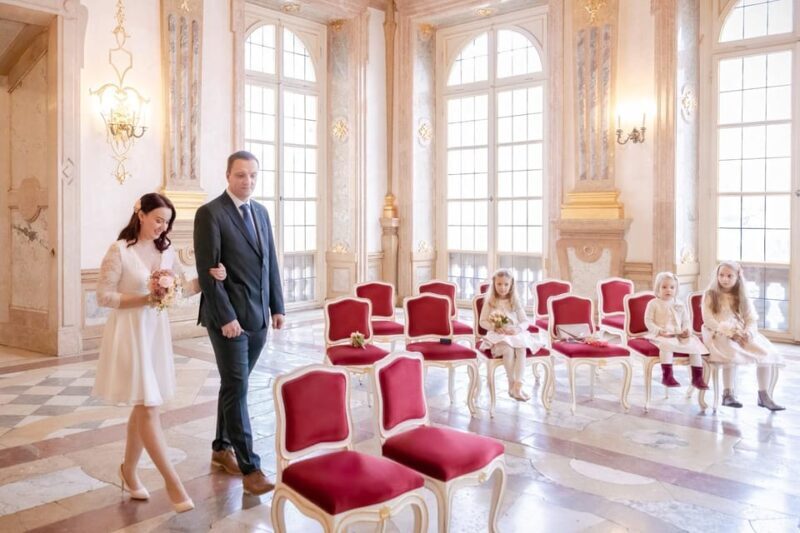 Salzburg City: private photoshoot at Salzburgs landmarks - Authentic Experiences & Practical Tips
