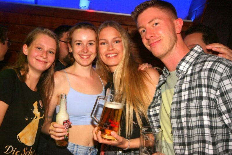 Salzburg: Pubcrawl Tour through best Bars and Clubs in Town - Salzburg: Pubcrawl Tour through Best Bars and Clubs in Town