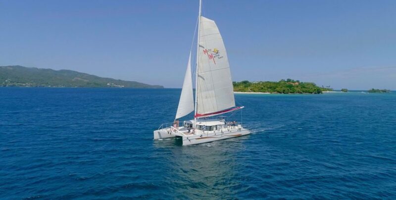 Samana: Cayo Levantado Day Trip by Boat - The Arrival at Cayo Levantado: Paradise Found