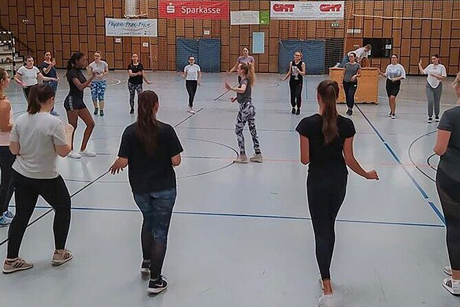 Samba Steps Learn in 1 Hour with a Passista - Who Should Consider This Tour?