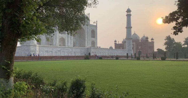 Same Day Agra Tour From Delhi To Agra by AC Car - Key Points