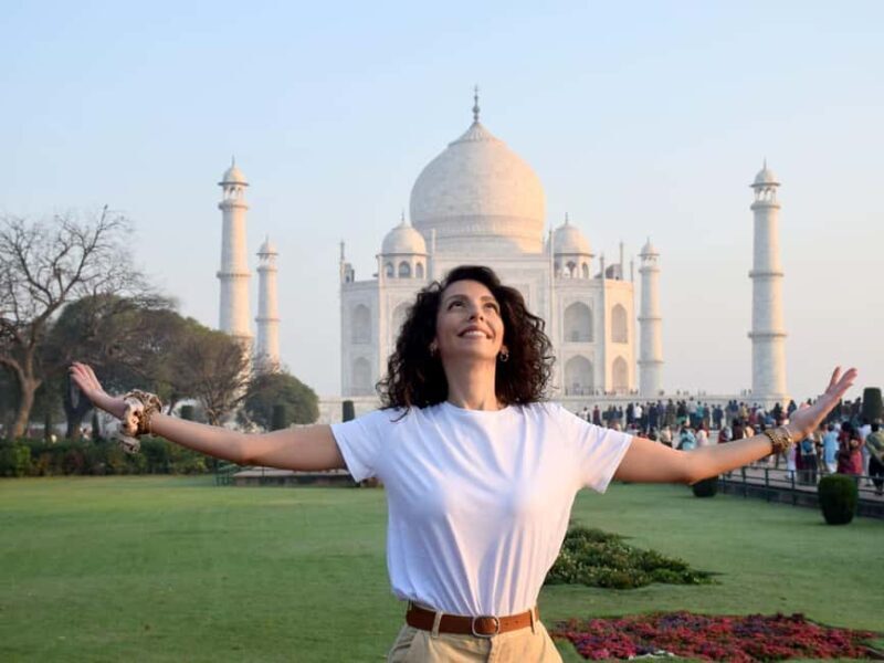 Same Day Agra Tour With Taj Mahal from Bangalore By Flight - Key Points