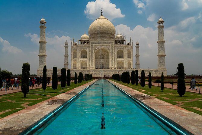 Same Day Agra Tour With Taj Mahal from Bangalore By Return Flights - FAQ