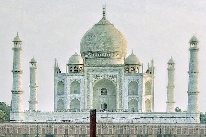 Same Day Taj Mahal And Agra Fort Tour By Super Fast Train From Delhi - Is This Tour Worth It?