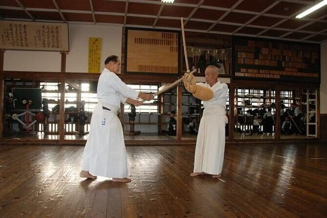 Samurai Fencing Geisha Dance and Mito Kairakuen Garden - Key Points