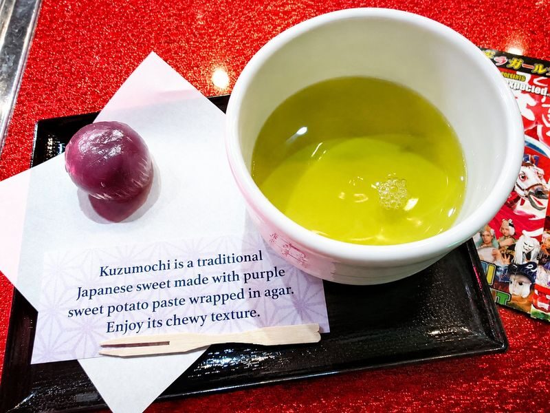 Samurai Show Performance (includes Klook exclusive special Sukiyaki bento + 1 drink + matcha and Japanese sweets): Tokyo Shinjuku, strictly 18+ only - Robots, samurai and high-energy stage work
