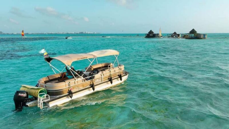SAN ANDRES: FULL DAY SHARED PONTOON TOUR - An In-Depth Look at the Full Day Pontoon Tour