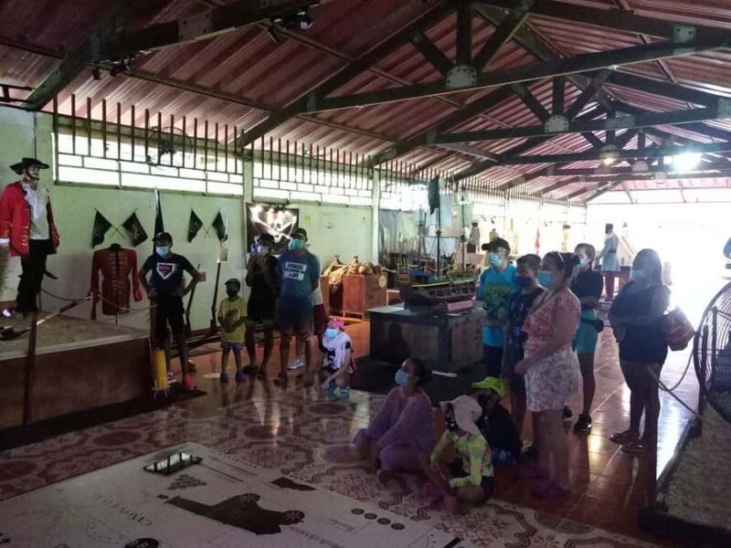 SAN ANDRES: Gastronomic and cultural tour in neighborhoods, restaurant and beach! - Key Points