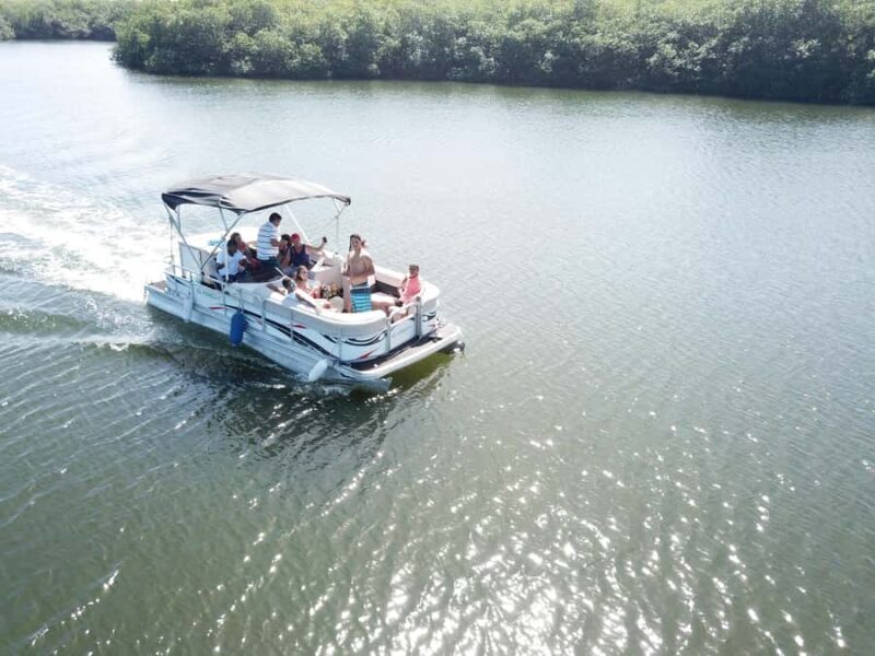 San Andrés: Island Pontoon Boat Tour - Key Points