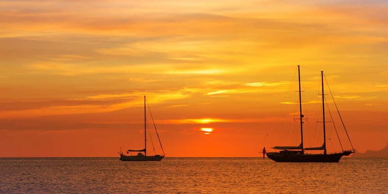 San Antonio: Cala Salada & Cala Gracio Sunset Boat Trip - Key Points