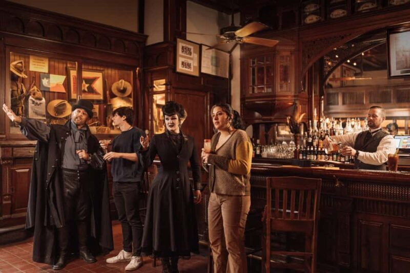 San Antonio: Ghost Bus Haunted Pub Crawl - The Atmosphere and Experience