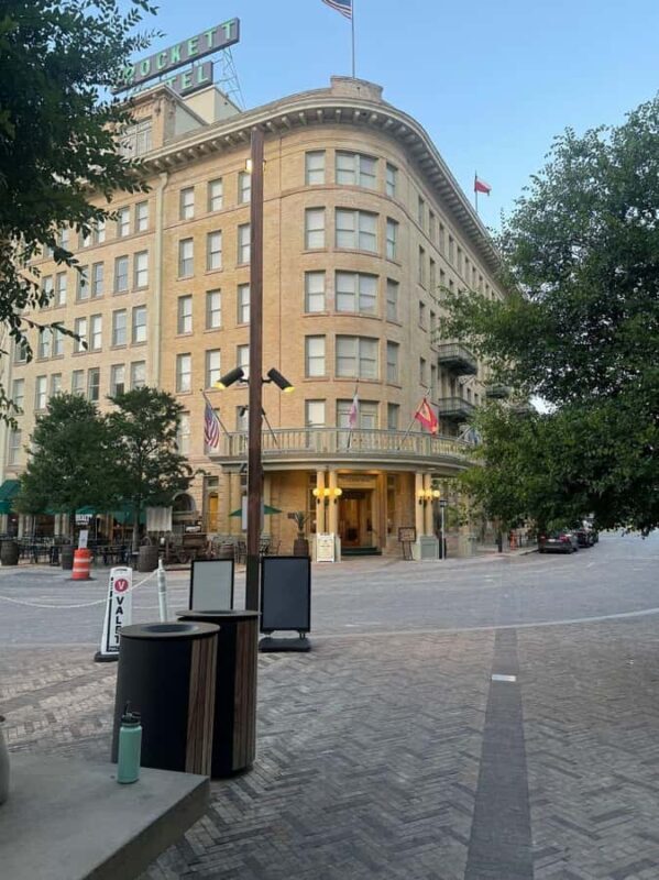 San Antonio: Ghost Walk Tour - San Antonio: Ghost Walk Tour – A Spooky Stroll Through History