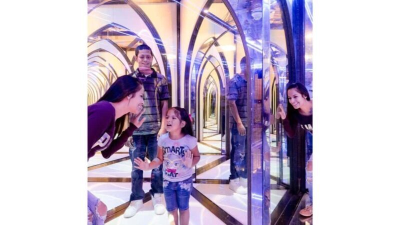 San Antonio: Mirror Maze and Escape Room Ticket - Key Points