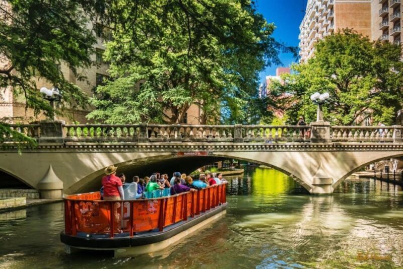 San Antonio Premium City Tour with Alamo & River Walk Cruise - FAQ