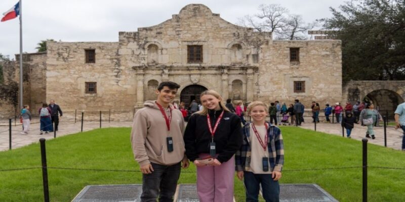San Antonio Walking Tour with Cruise and Tower of Americas - A Closer Look at the San Antonio Walking Tour Experience