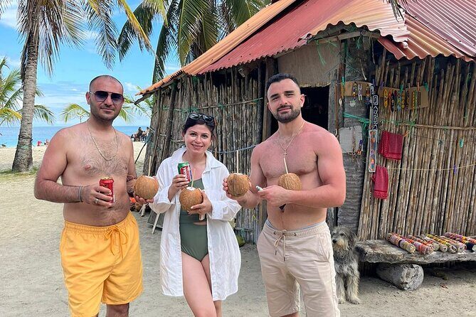 San Blas Islands Tour + 4 places + welcome drink - Key Points