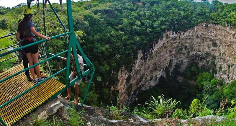 San Cristobal: Sima de las Cotorras & Aguacero Waterfalls - Key Points