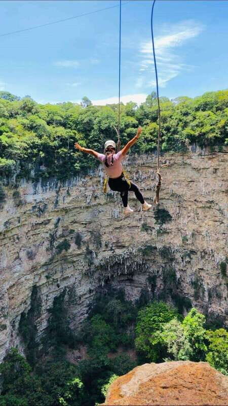 San Cristobal: Sima de las Cotorras and Cascada El Aguacero - Key Points