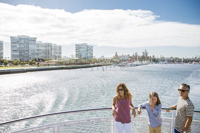 San Diego Bay Highlights: Scenic 90-Minute Narrated Harbor Tour - FAQ