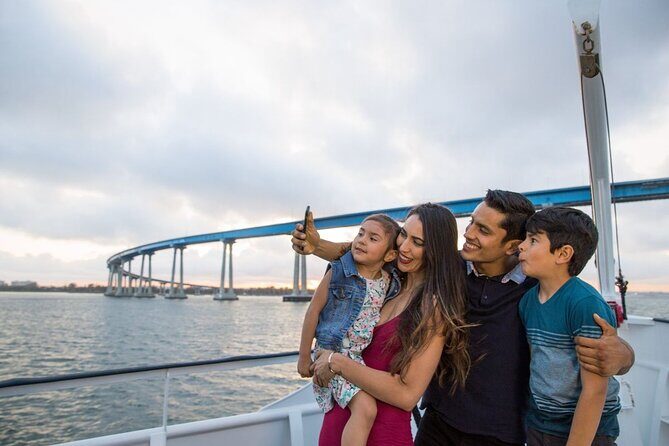 San Diego Dinner Cruise: Gourmet Meal & Starlit Skyline Views - An In-Depth Look at the San Diego Dinner Cruise Experience