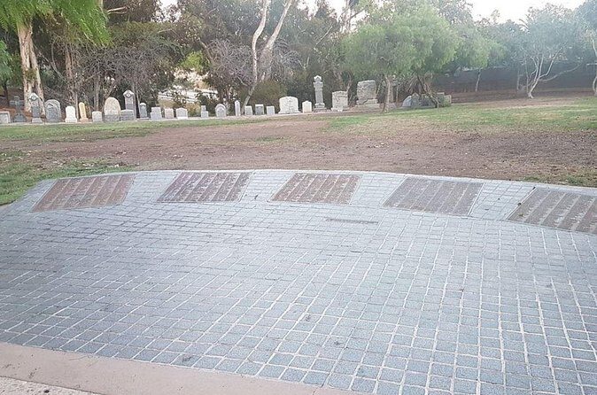 San Diego Ghosts and Gravestones: A Haunted Trolley Tour - FAQs