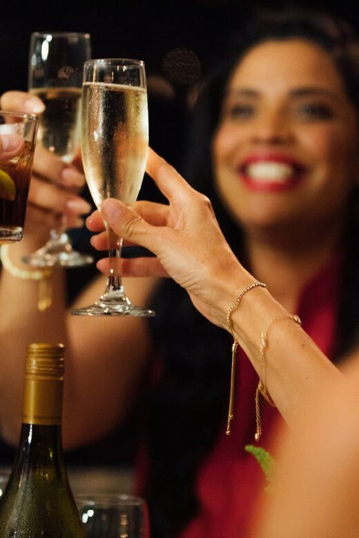 San Diego: New Year's Eve Early Buffet Dinner Cruise - An In-Depth Look at the Cruise Experience