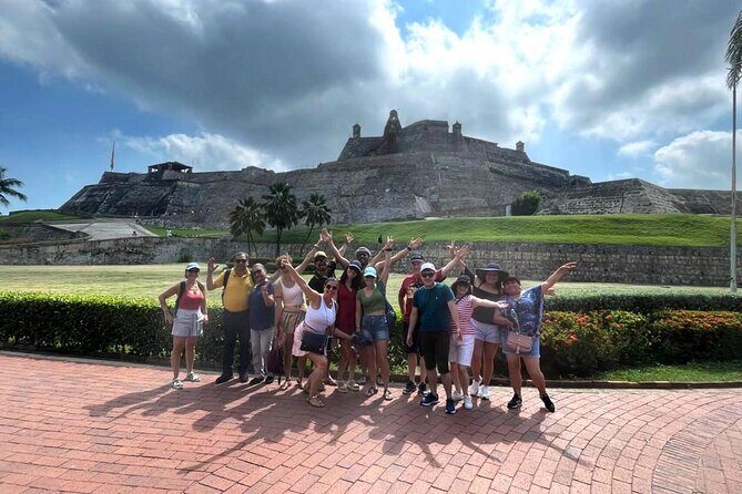 San Felipe Castle and Getsemani Walking Tour with tickets - A Closer Look at the Tour Experience
