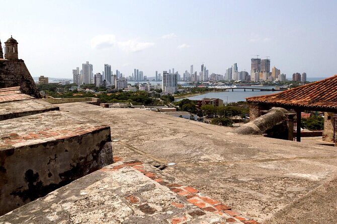 San Felipe Castle and Getsemani Walking Tour with tickets - Who Should Consider This Tour?