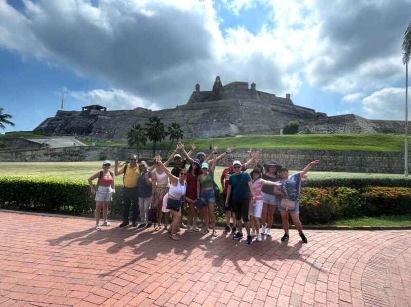 San Felipe Castle and Getsemani Walking Tour with tickets - An Authentic 3-Hour Journey through Cartagena