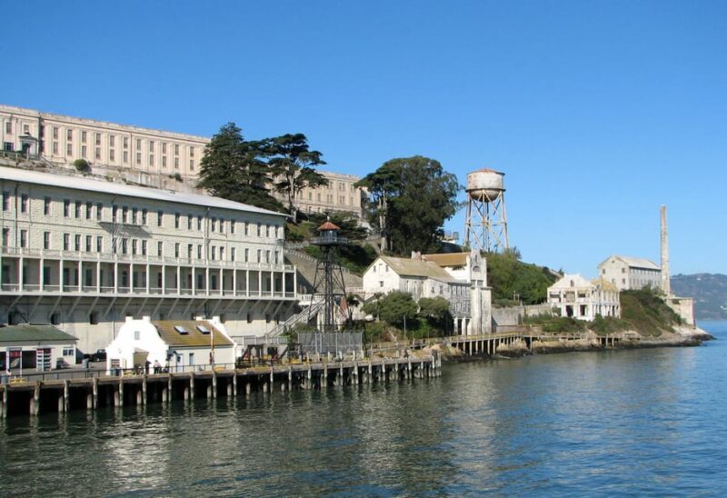 San Francisco: Alcatraz Island & Chinatown Walking Tour - A Deep Dive into the Experience