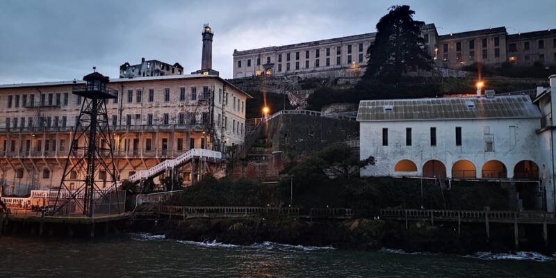 San Francisco: Alcatraz Night Tour with SF Bay Cruise - An In-Depth Look at the Alcatraz Night Tour with SF Bay Cruise