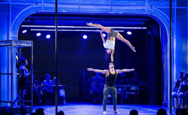 San Francisco: "Dear San Francisco" Immersive Acrobatic Show - The Experience in Detail