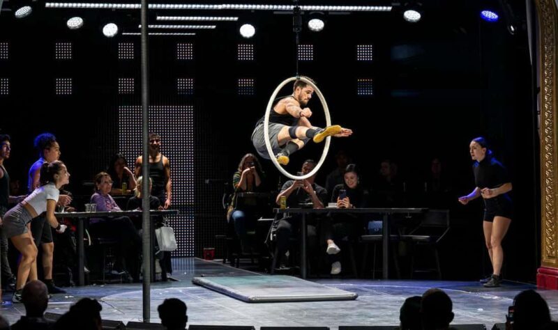 San Francisco: "Dear San Francisco" Immersive Acrobatic Show - The Sum Up