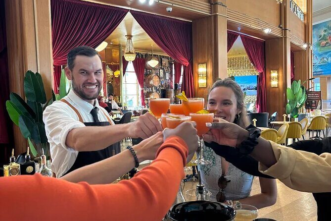 San Francisco Gin Cocktail Class Views and Gin History - The Art Deco Distillery: Style Meets Function