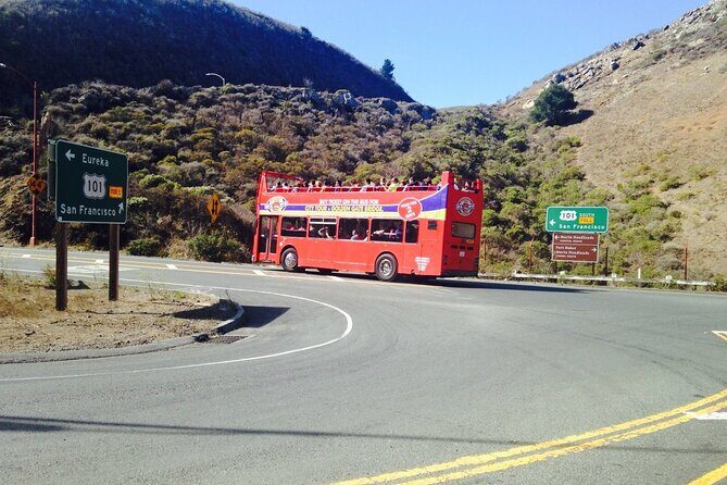 San Francisco: Shared Deluxe Bus sightseeing Tour with 20 Stops - Key Points