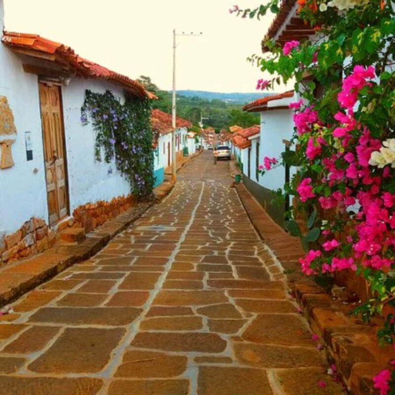 SAN GIL: CITYTOUR TO BARICHARA AND GUANE - Key Points