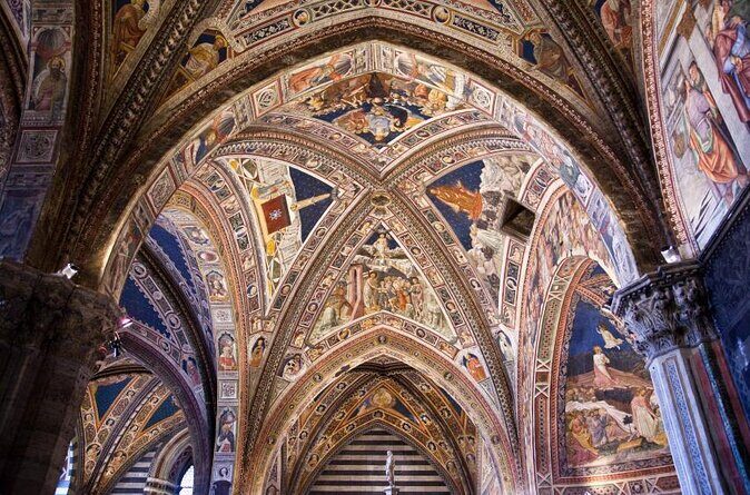 San Gimignano and Winery Experience with Light Lunch from Lucca - Key Points