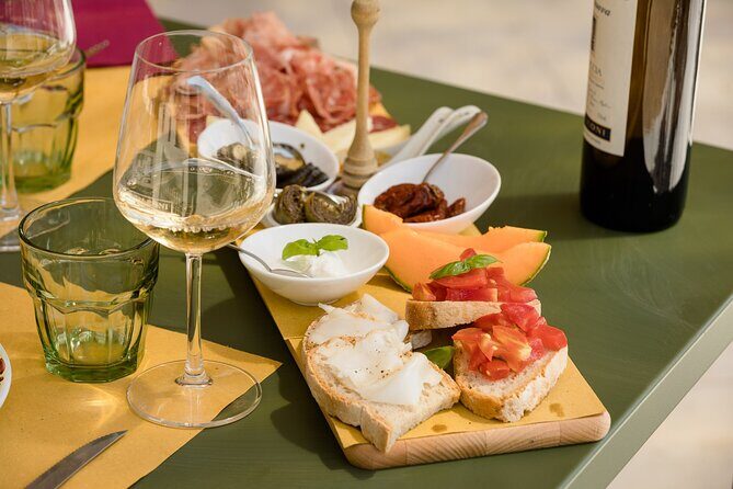 San Gimignano: Chianti wine tasting - Key Points